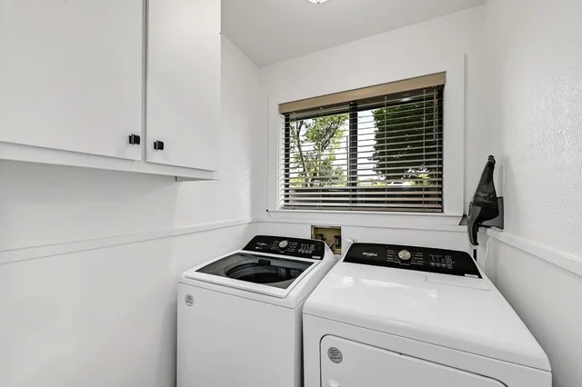 Sleeps 15 | Waterfront Fire Pit, Dock | Lake LBJ #14