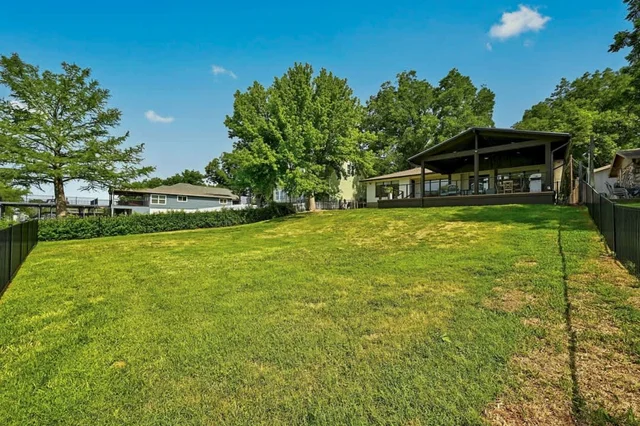 Sleeps 15 | Waterfront Fire Pit, Dock | Lake LBJ #30