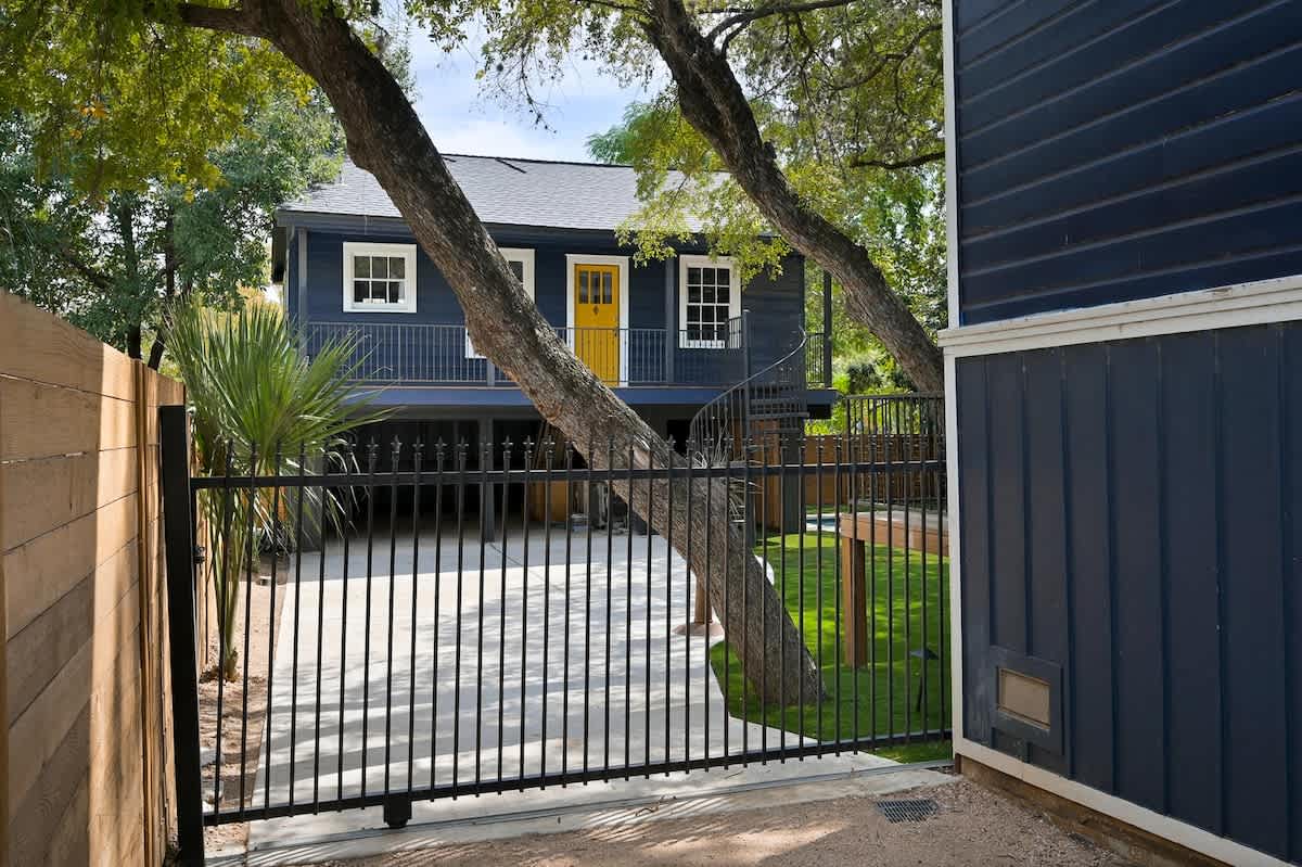 Historic Estate | Sleeps 20 | Pool, Guest House #42