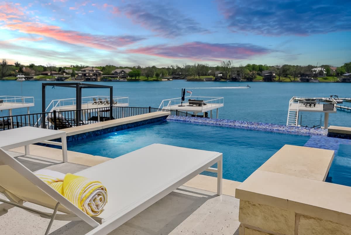 Lake LBJ Waterfront - Pool, Hot Tub, Dock #30