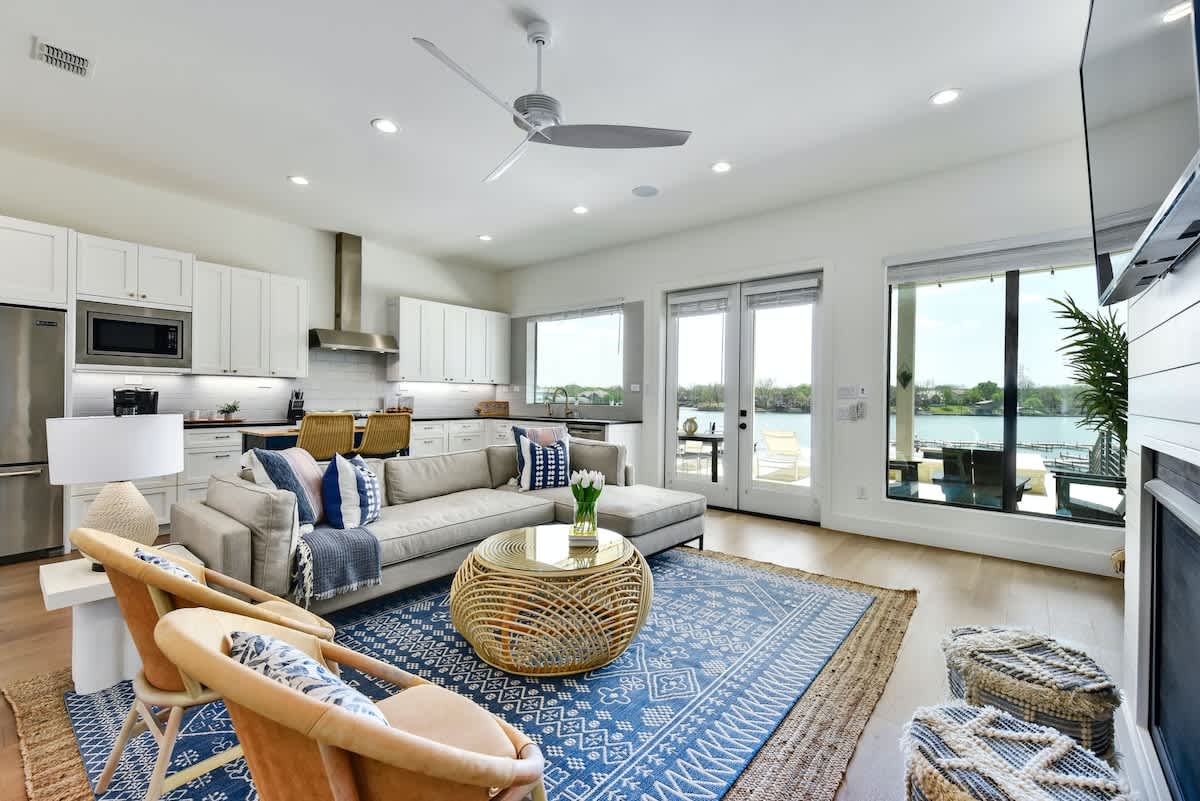 Lake LBJ Waterfront - Pool, Hot Tub, Dock #24