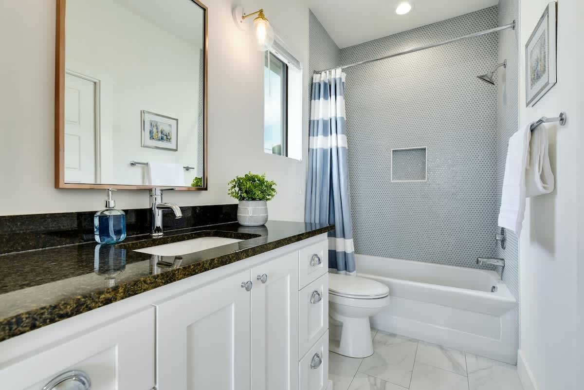 Lake LBJ Waterfront - Pool, Hot Tub, Dock #19