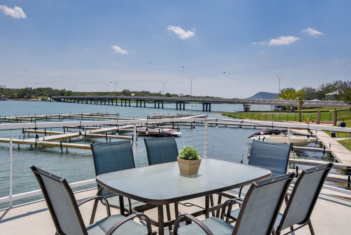 Lake LBJ Waterfront - Pool, Hot Tub, Dock #22