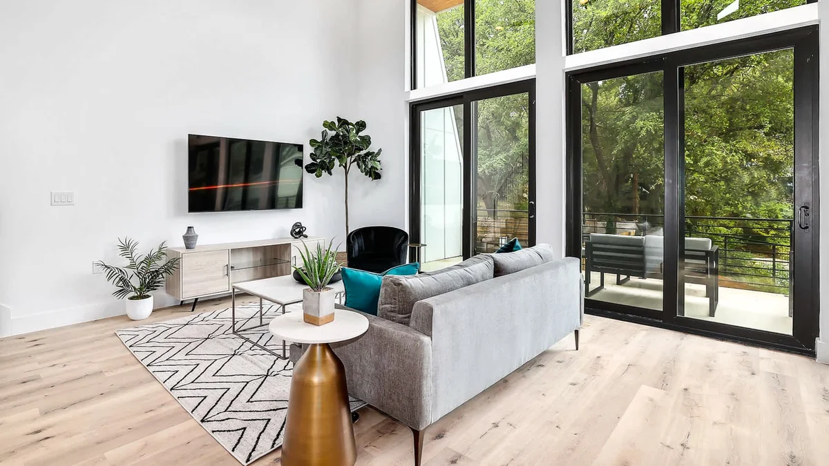 Pool + Mural Patio | South Austin Retreat #11
