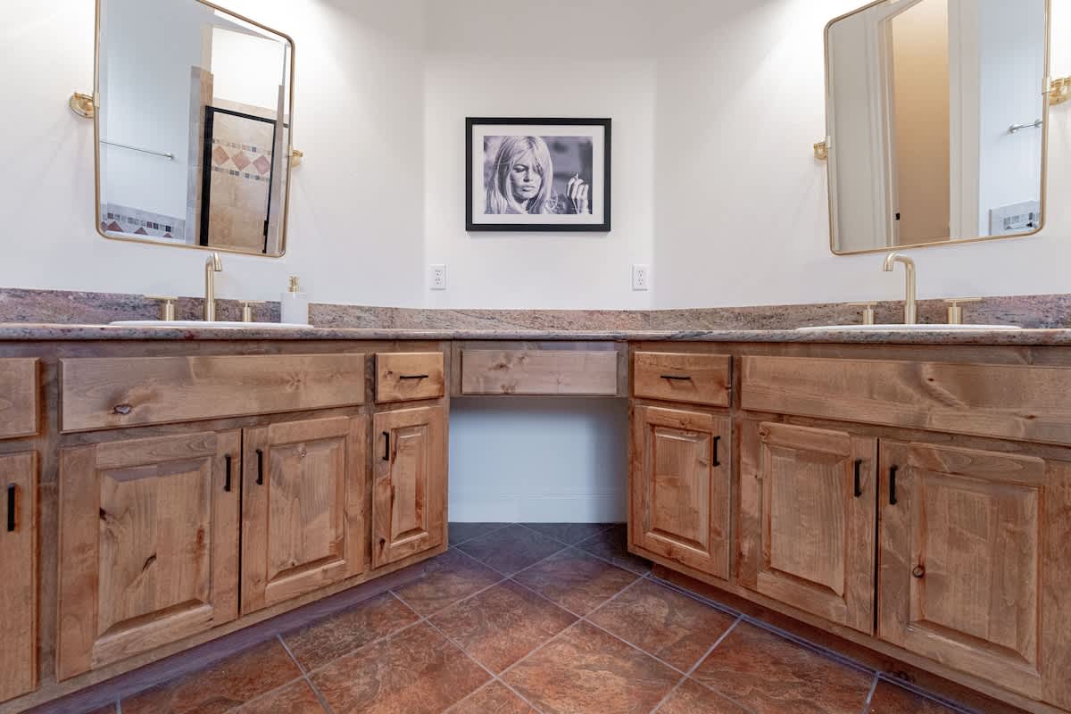 Sleeps 20 | Pool, Game Room, Luxury Estate #14