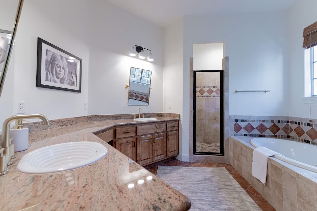 Sleeps 20 | Pool, Game Room, Luxury Estate #4