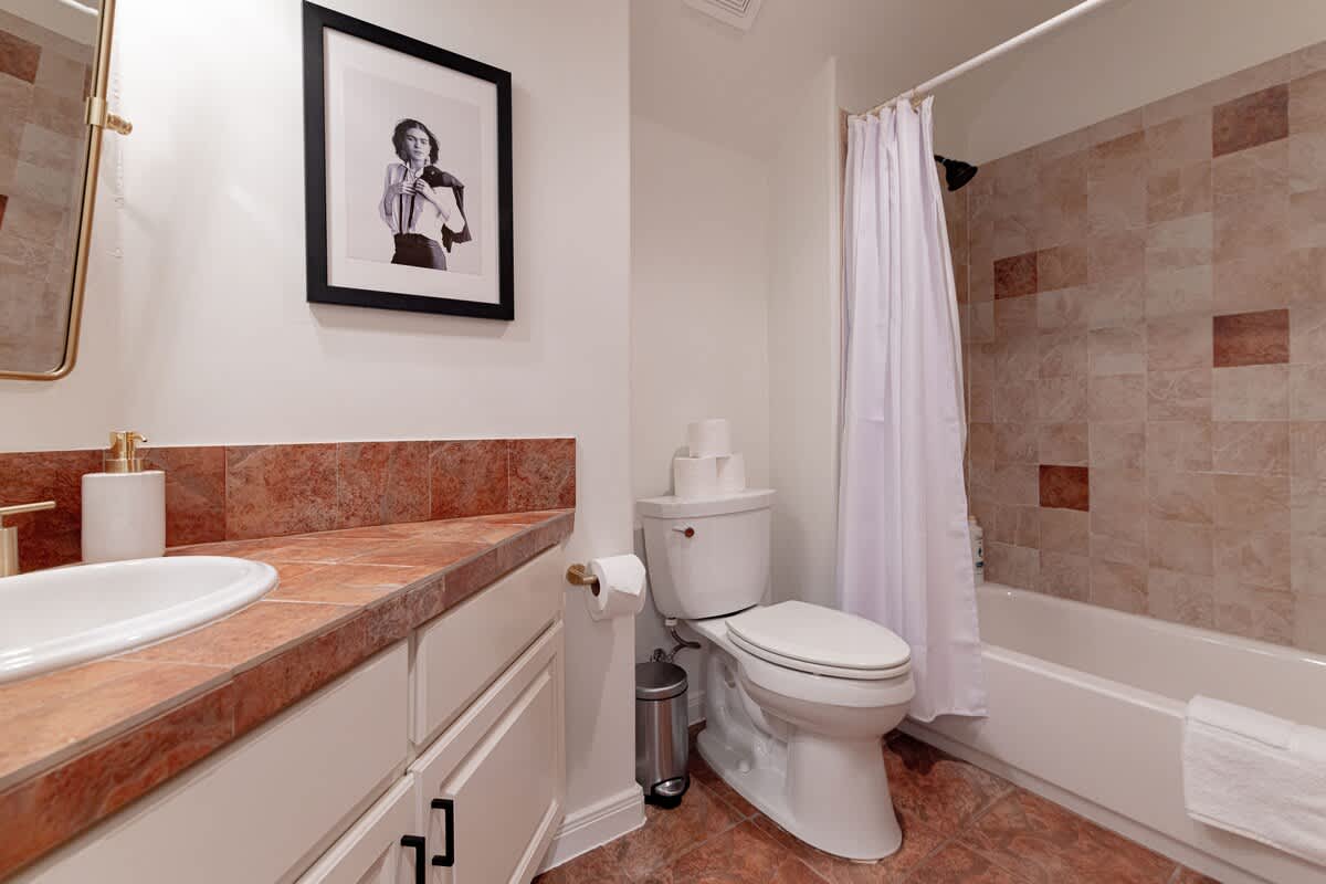 Sleeps 20 | Pool, Game Room, Luxury Estate #35