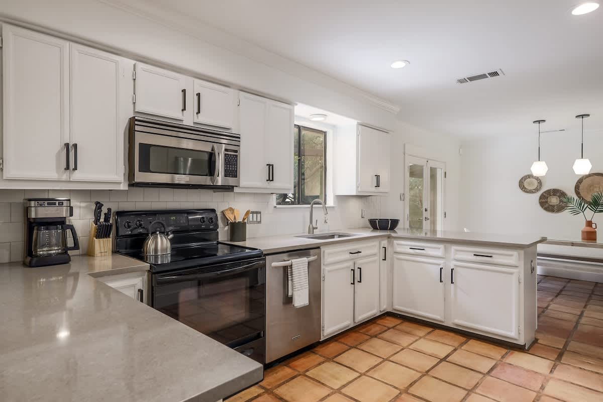 Sleeps 14 | Pool, Hot Tub | Family Retreat #22