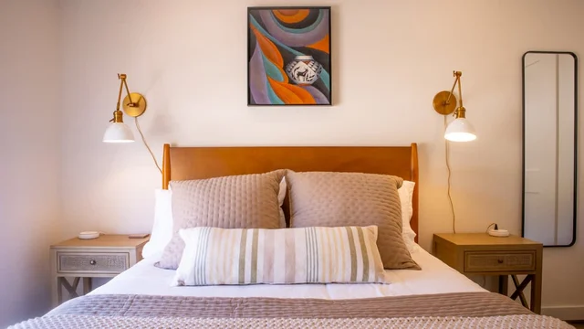 Bedroom 3 image 1
