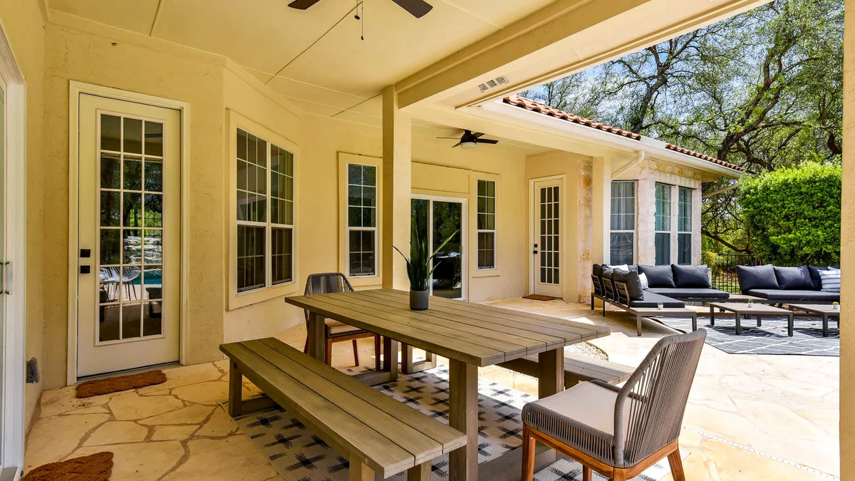 Sleeps 19 | Pool, Game Room | Lake Travis Estate #40