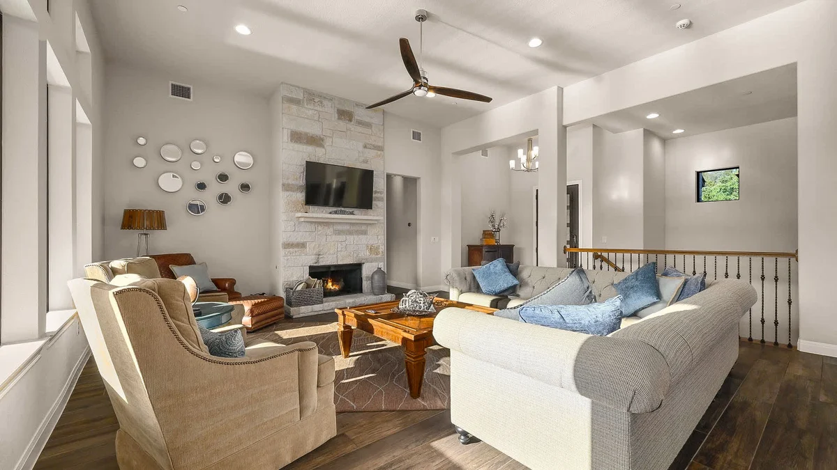 Private Beach, Dock, Views | Lake Austin Retreat #40