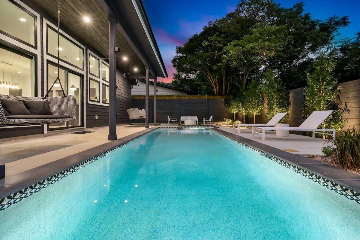 Pool, Lounge, Bar | East Austin Social Retreat #60