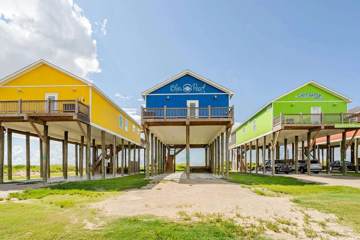 Home in Bolivar Peninsula property photo 3