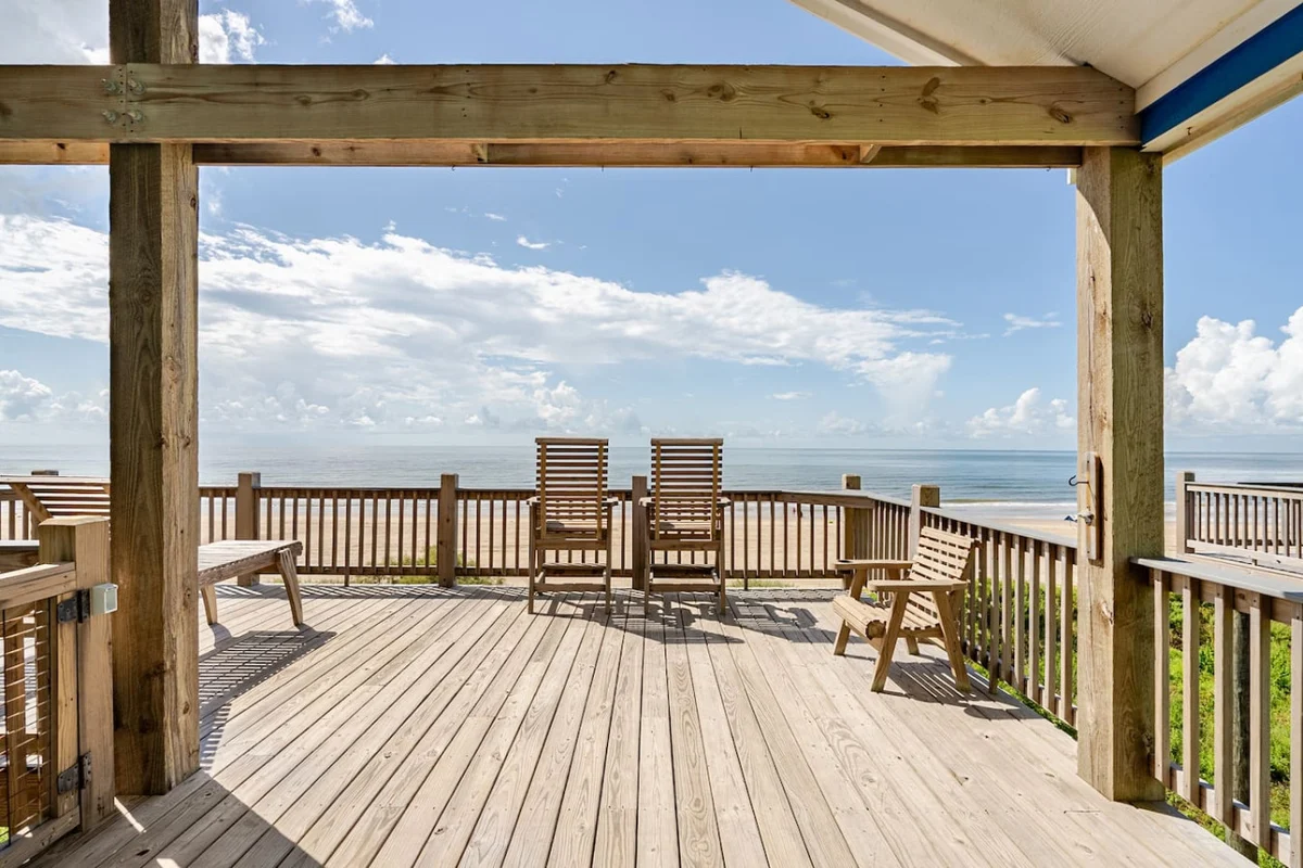 Home in Bolivar Peninsula property photo 2