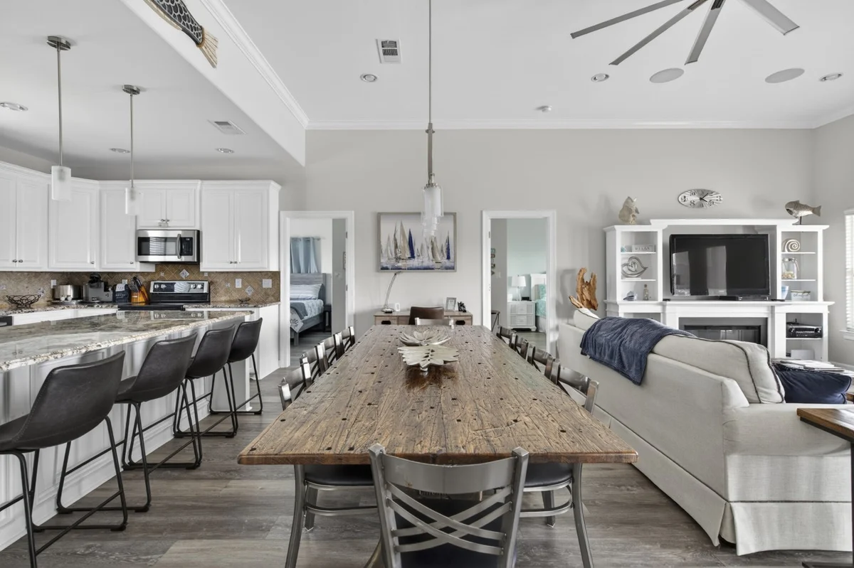 Home in Bolivar Peninsula property photo 2