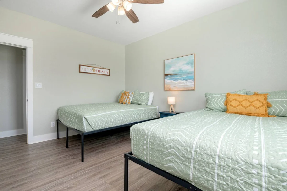 Bedroom 4 image 1