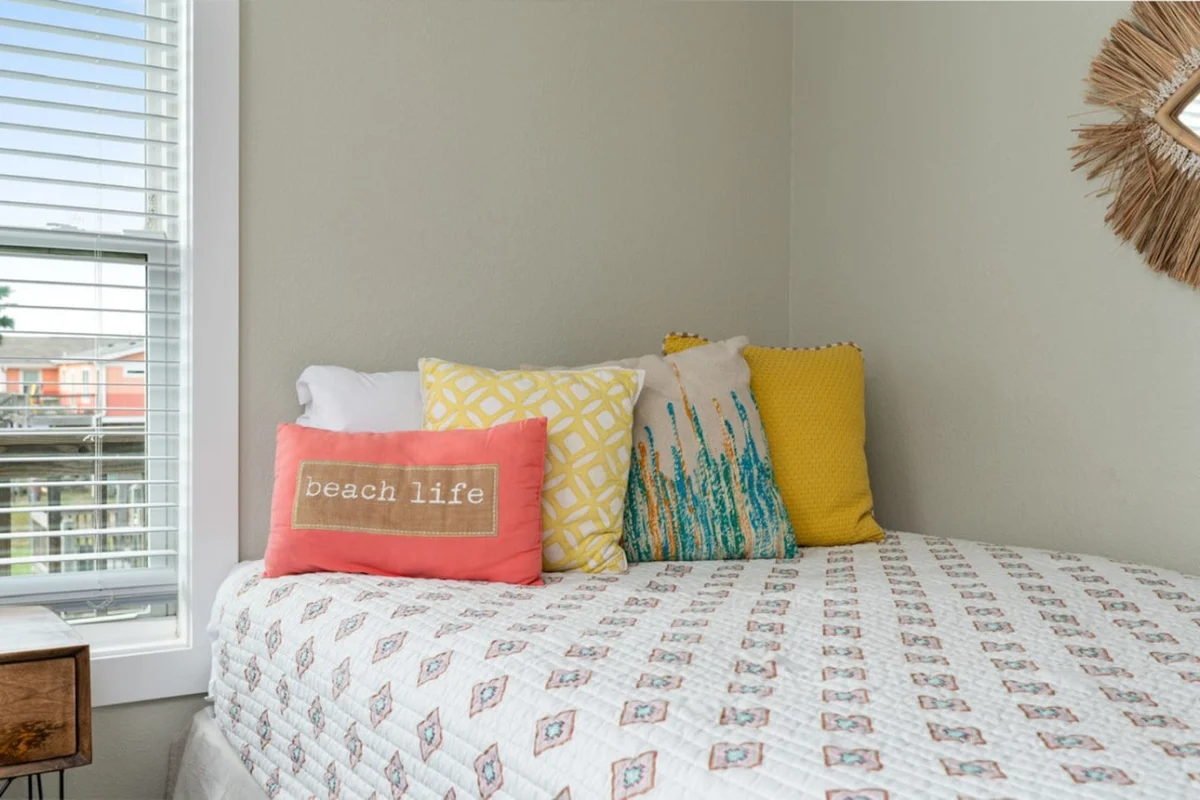 Bedroom 1 image 1