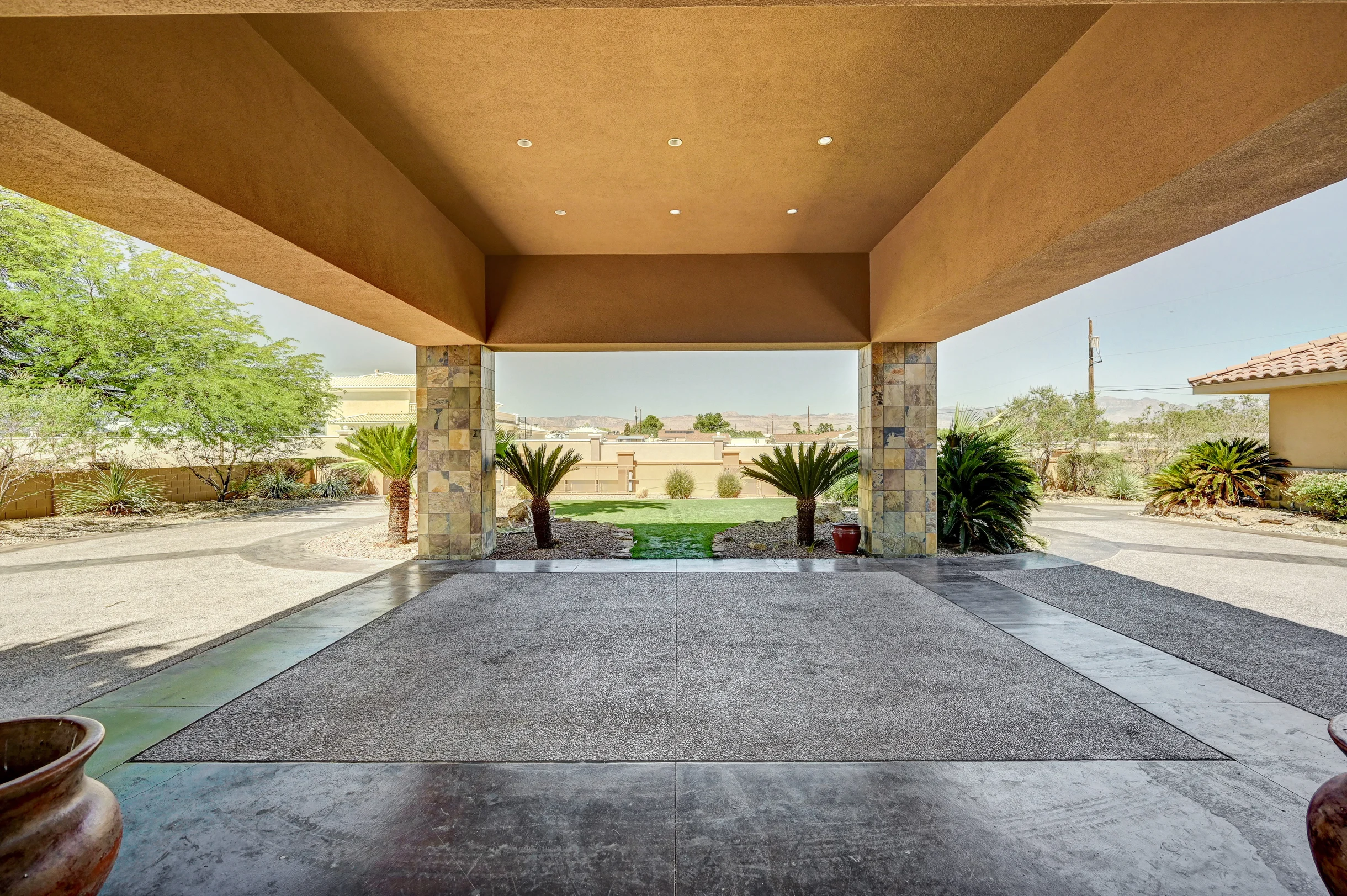 Home in Spring Valley property photo 3