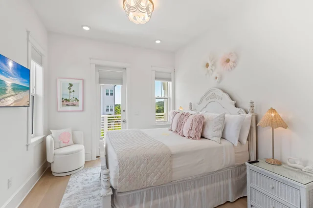 BEDROOM image 1