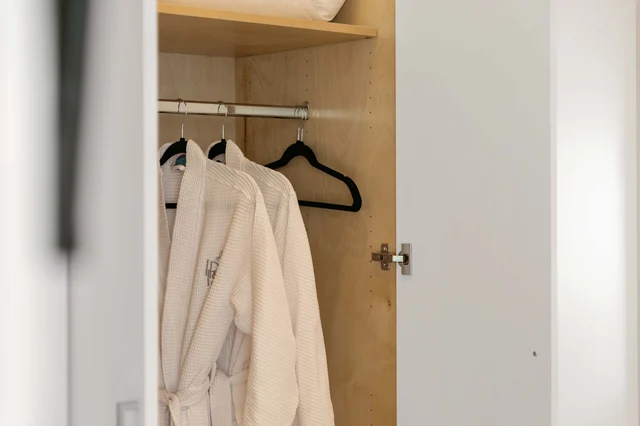 Bedroom 1 image 1