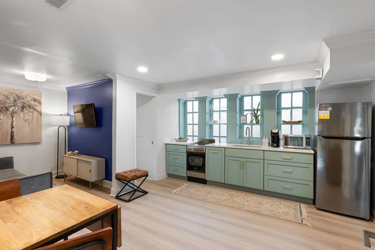 Apartment in Charleston property photo 3