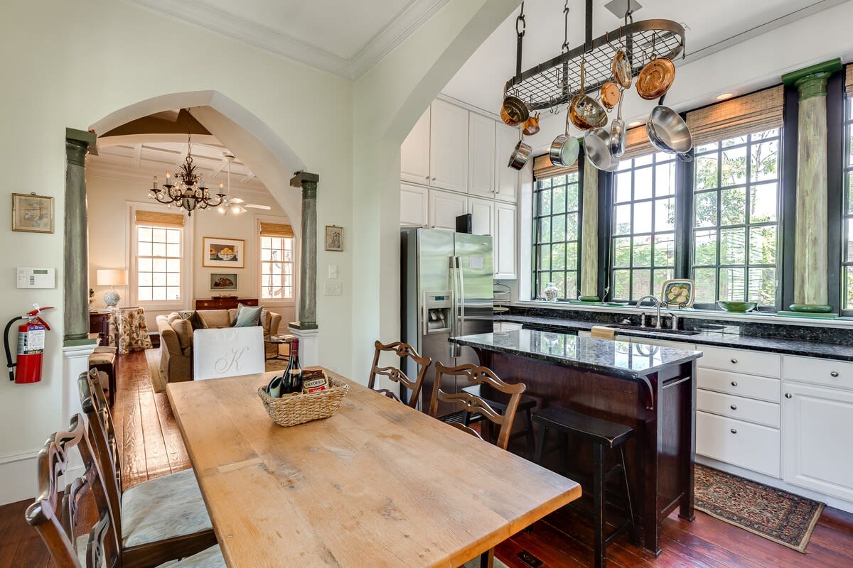 Home in Charleston property photo 2