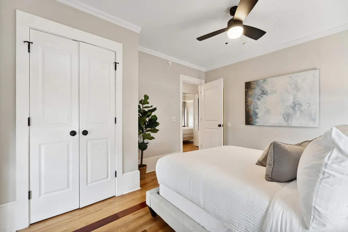 Bedroom 3 image 1