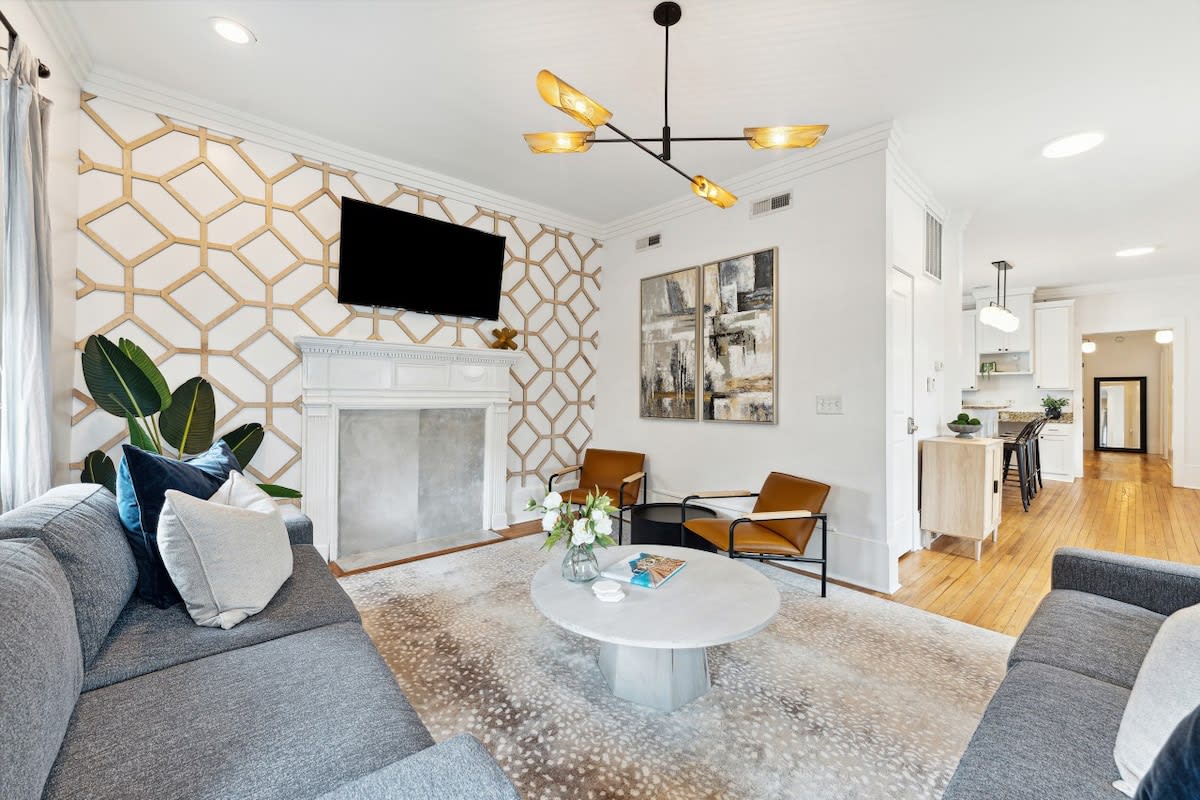 Apartment in Charleston property photo 2