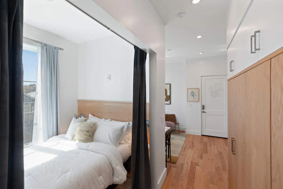 Apartment in Charleston property photo 5