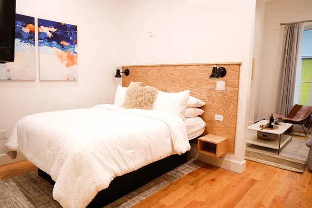 Bedroom 1 image 1