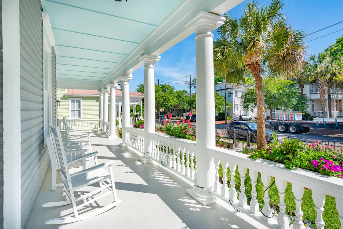 Apartment in Charleston property photo 3