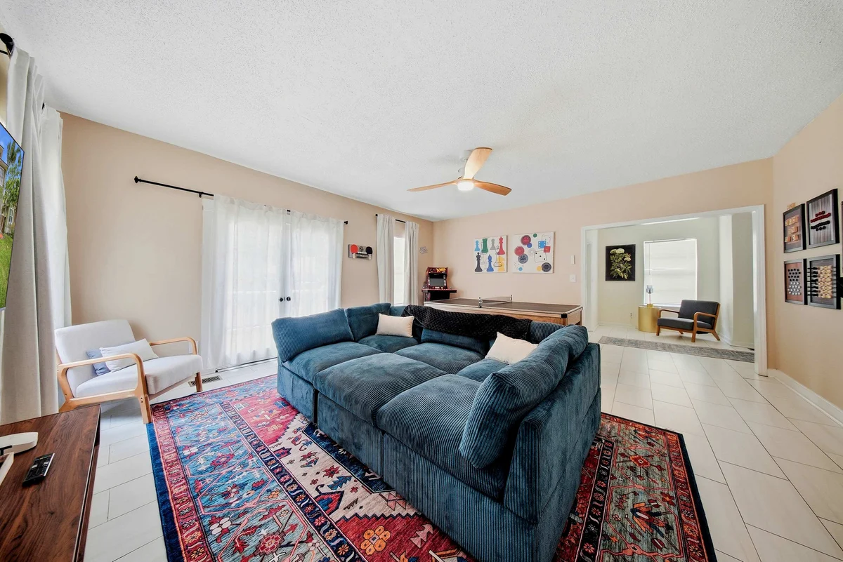 Home in Tampa property photo 4