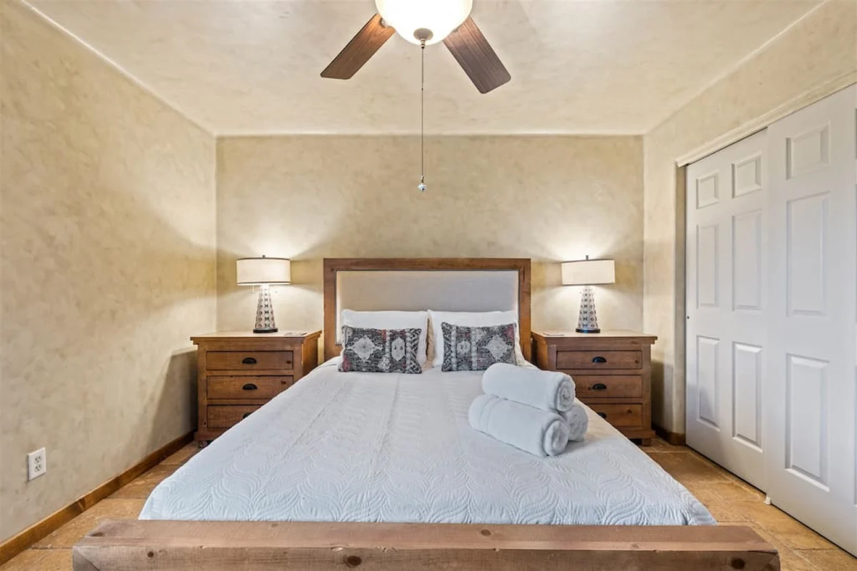 Bedroom 3 image 1