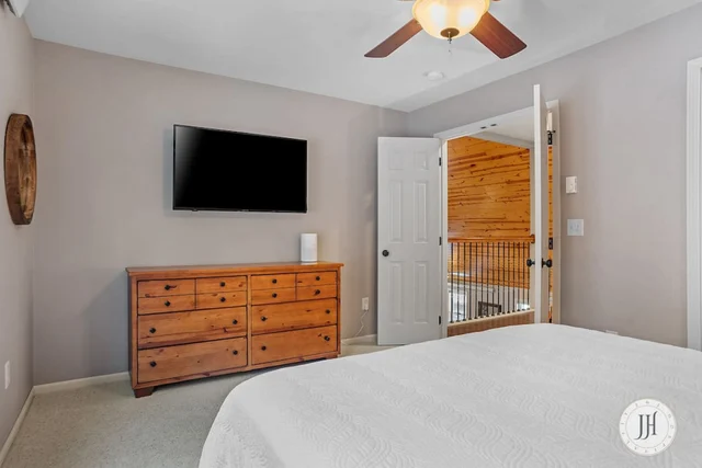 Bedroom 1 image 1