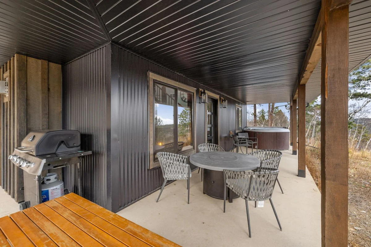 Home in Lead property photo 3
