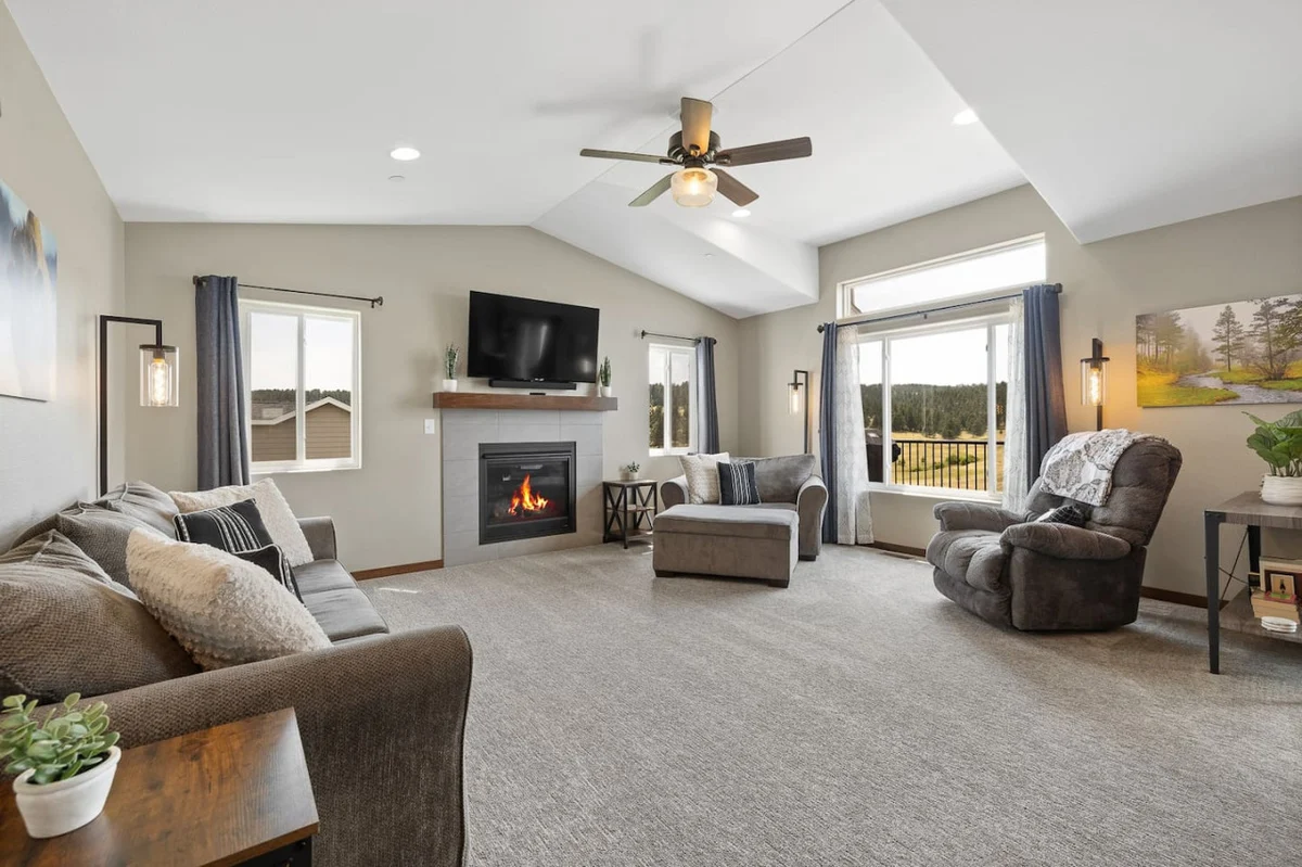 Home in Rapid City property photo 2