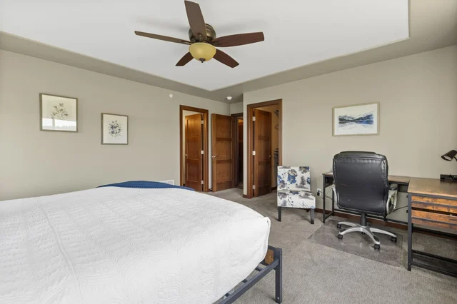 Bedroom 1 image 1