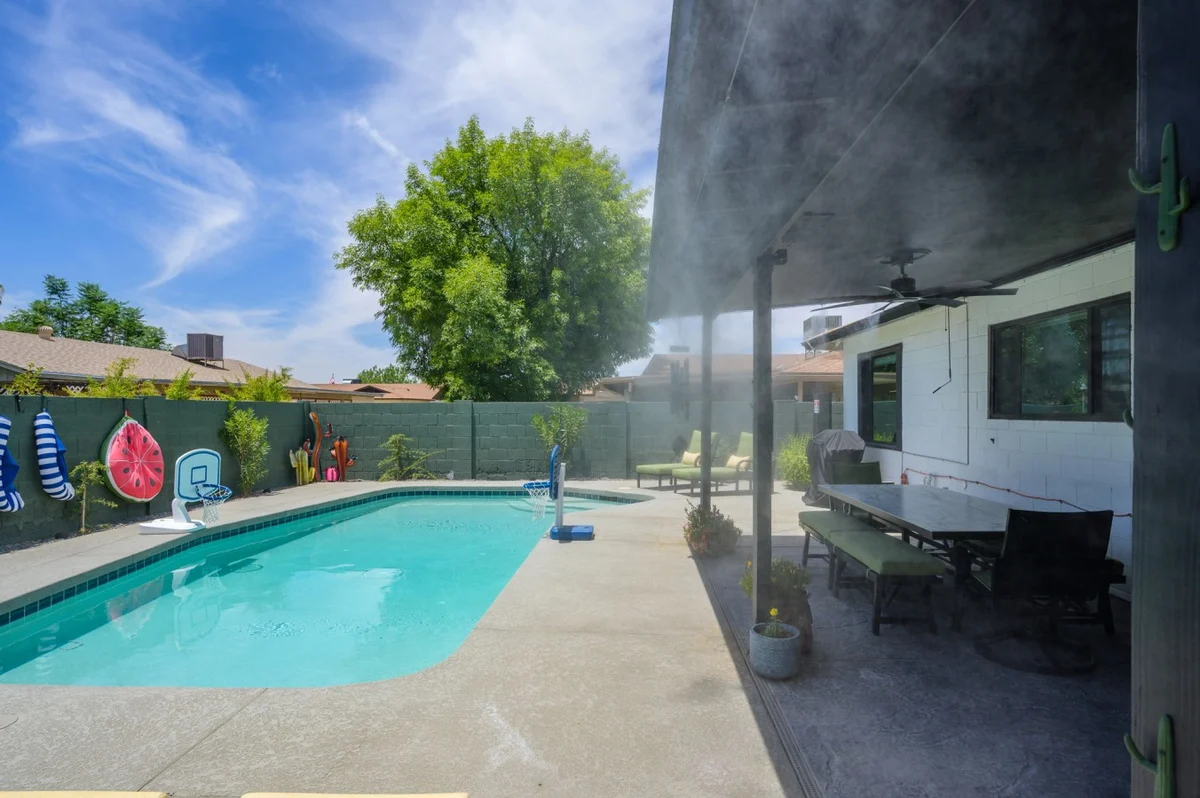 Home in Glendale property photo 3