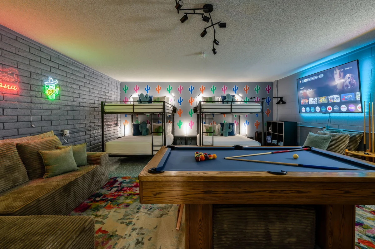 Home in Glendale property photo 5