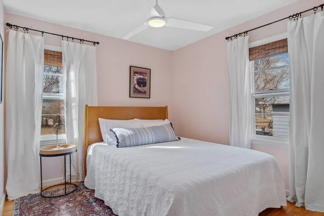 Bedroom 1 image 1