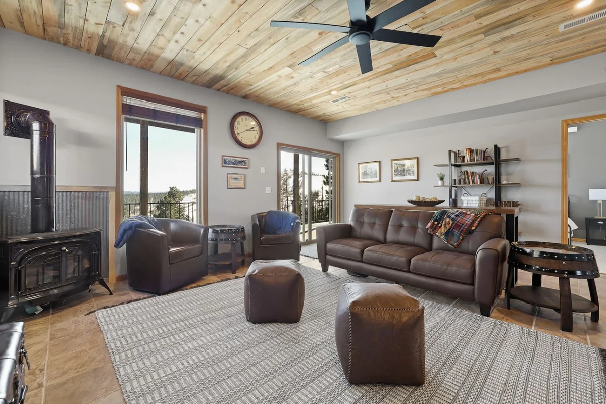 Home in Lead property photo 3