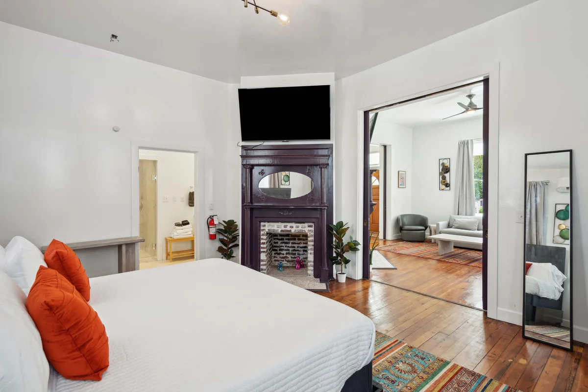 Bedroom image 1