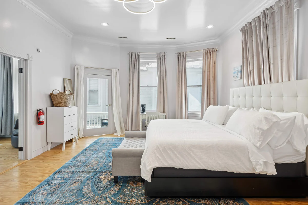 Bedroom image 1