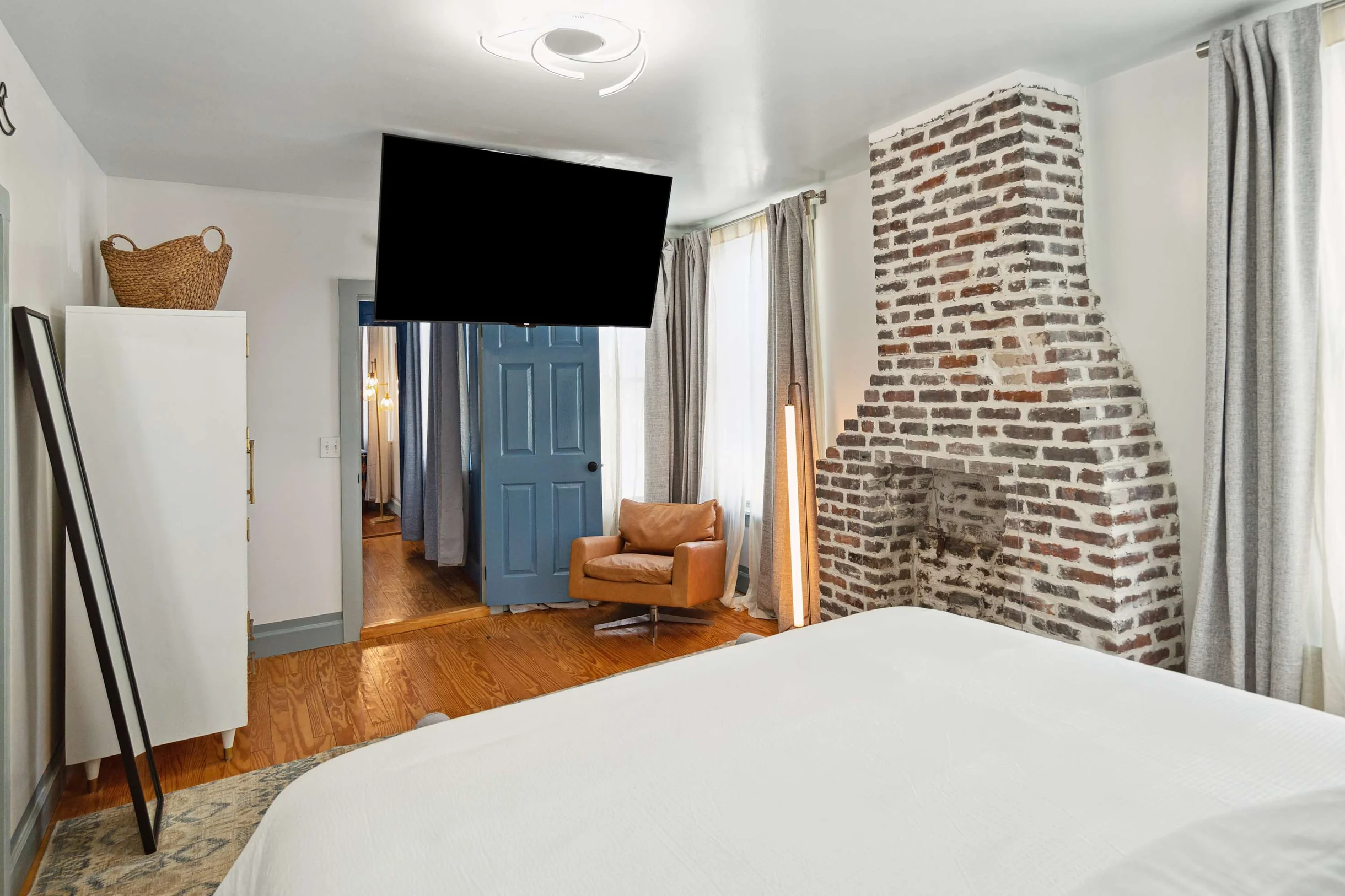 Home in Charleston property photo 2