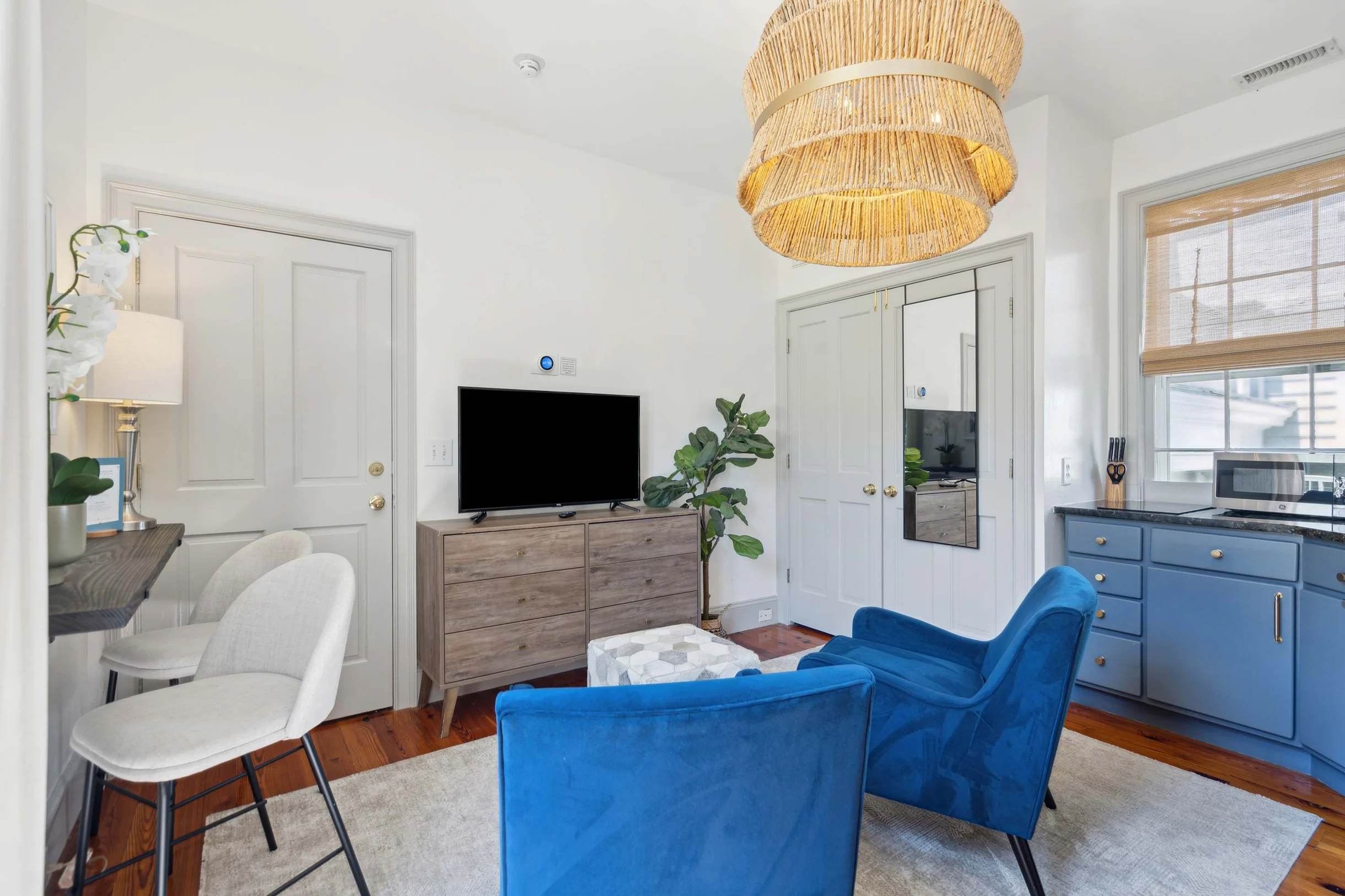 Apartment in Charleston property photo 2