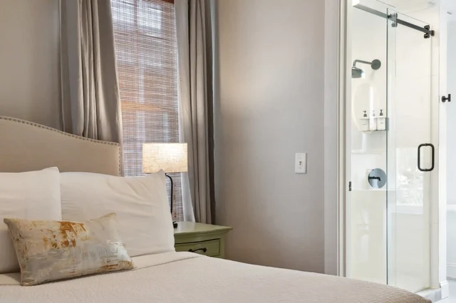 Bedroom image 1
