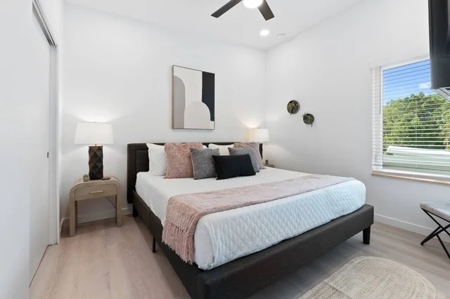 BEDROOM image 1