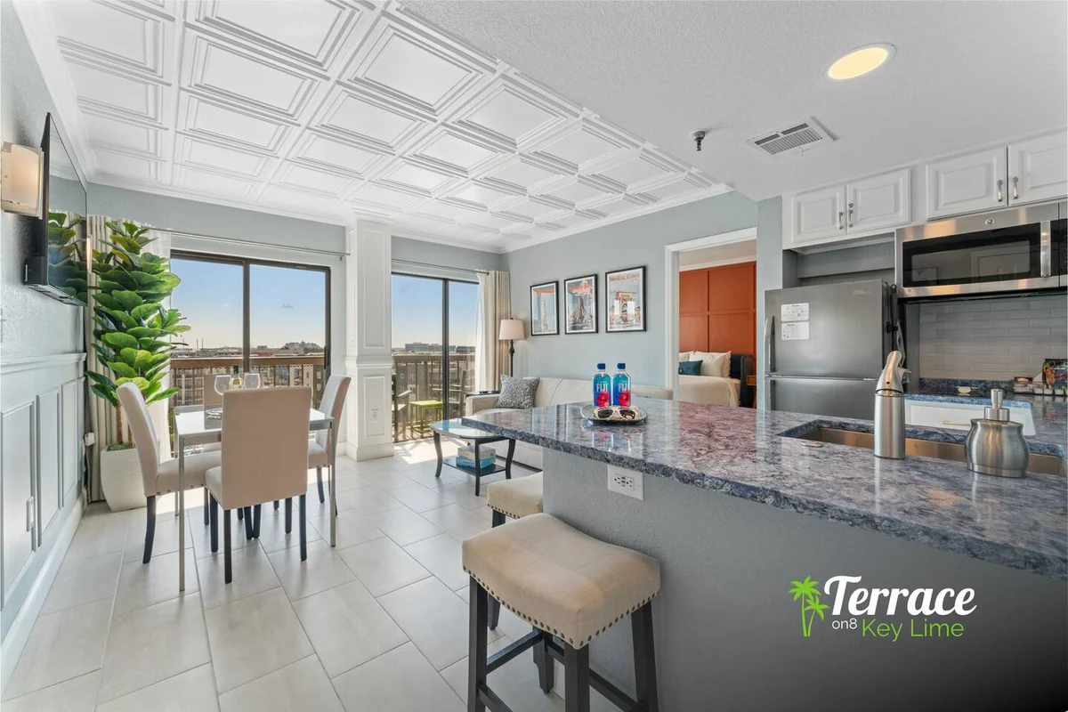 Condo in Orlando property photo 2