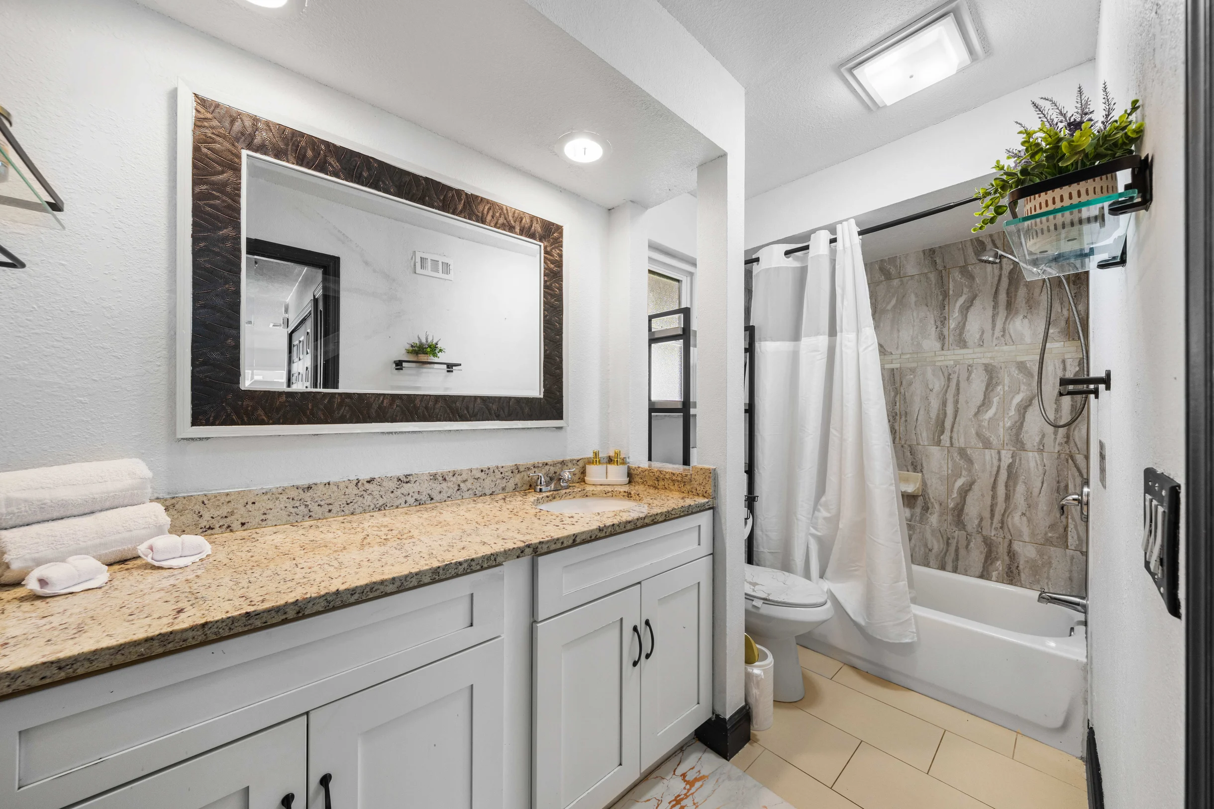 1110 E Lake Shore Blvd 1 #103