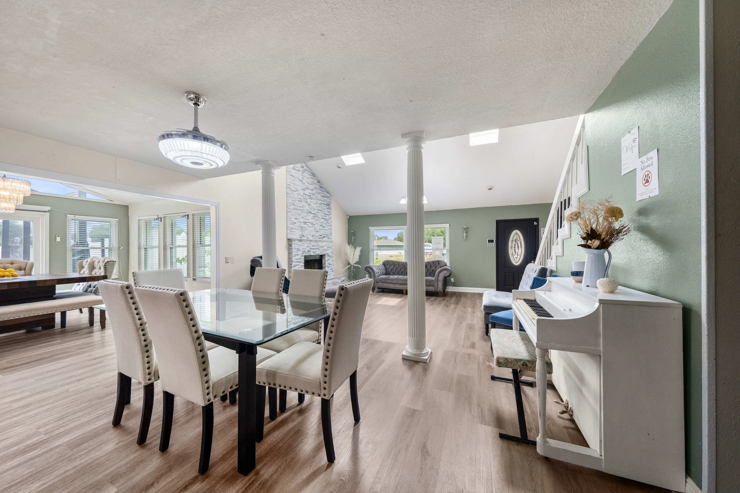 1110 E Lake Shore Blvd 1 #116
